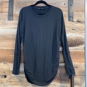 GUC - Athleta - Drishti Ruched Sweatshirt - Black - Medium